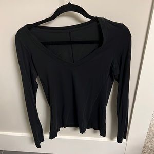 Black lululemon long sleeved light shirt